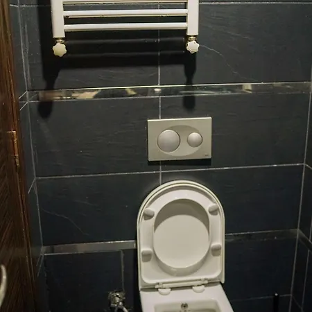 Oemer Agah Bayrampasa * Istanboel