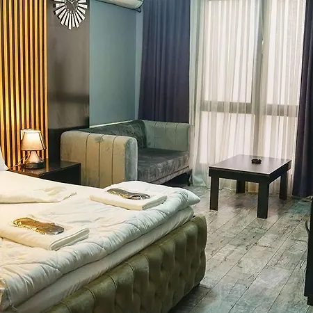 Oemer Agah Bayrampasa * Istanboel