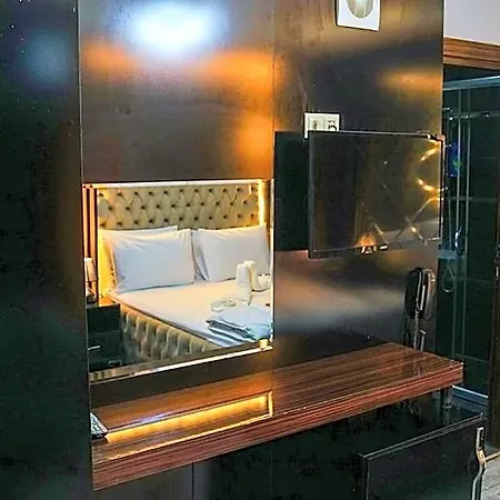 Hotel Oemer Agah Bayrampasa *