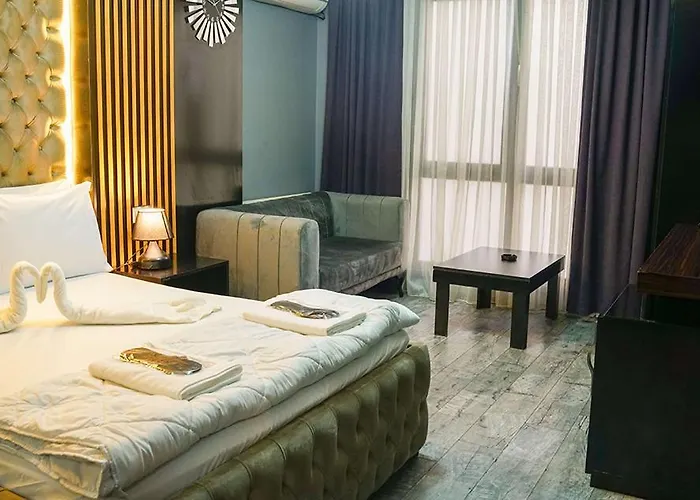 Oemer Agah Bayrampasa * イスタンブール